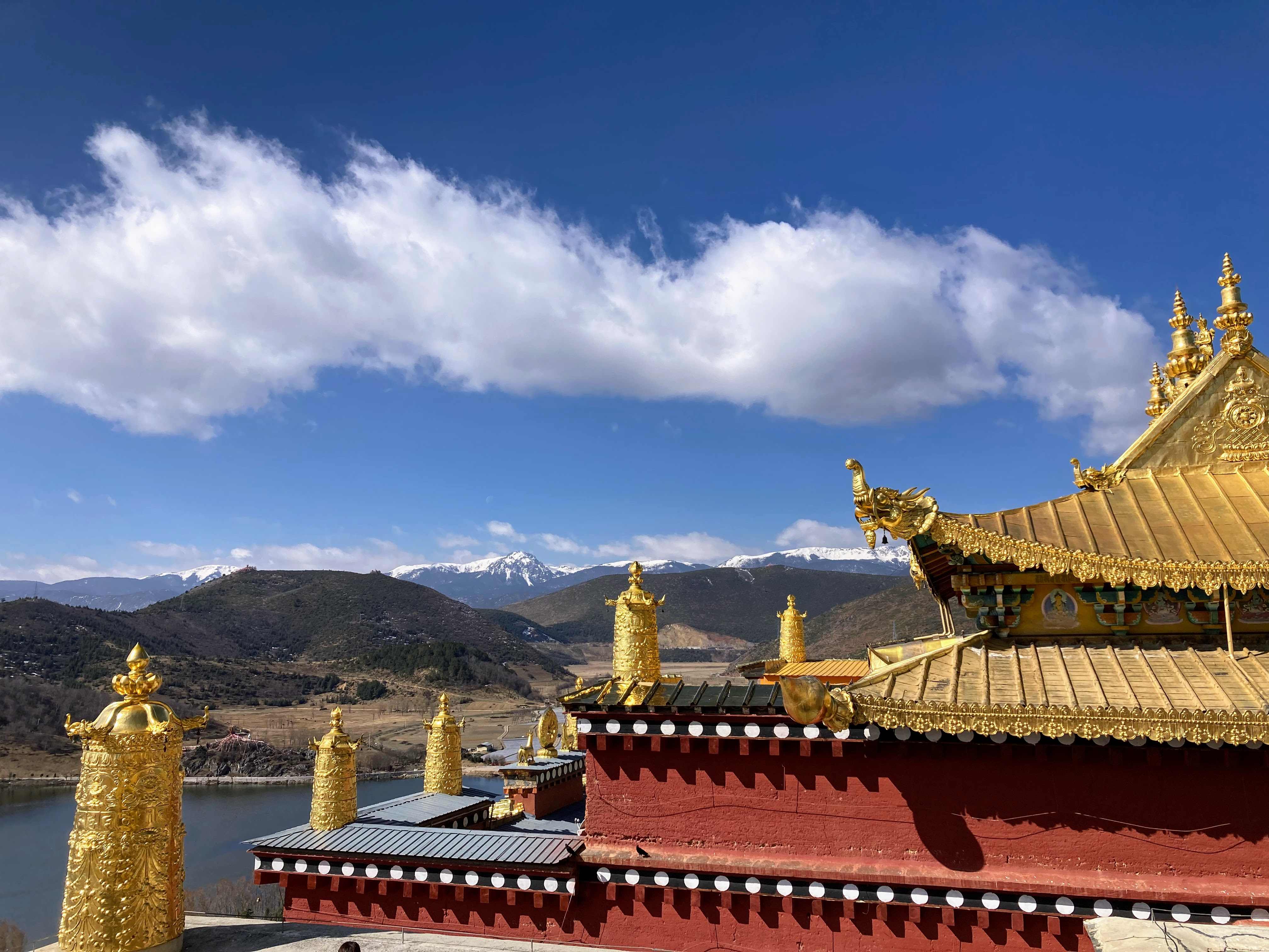 View on the mountains from the roof of the Tibetan Temple